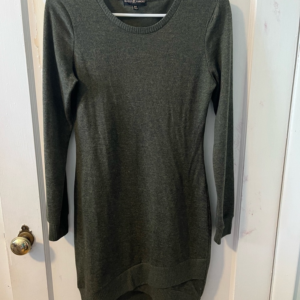 Women's Green Tight Fitting Sweater Dress